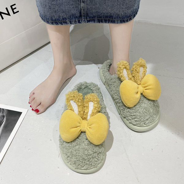 Нов модел пухени пантофи с панделка 