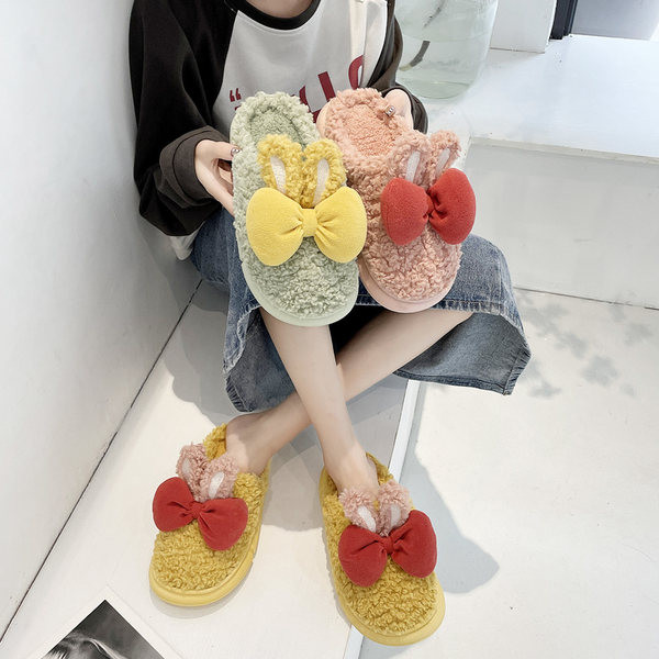 Нов модел пухени пантофи с панделка 