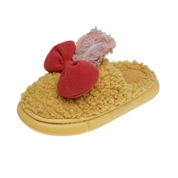 Нов модел пухени пантофи с панделка 