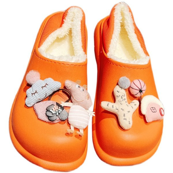 Гумени дамски чехли с топла подплата и 3D елементи