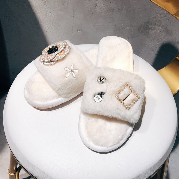 Домашни чехли с апликация и перли в четири цвята