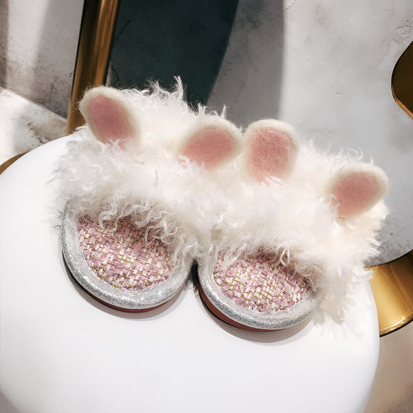 Домашни пантофи с 3D елемент в розов и черен цвят