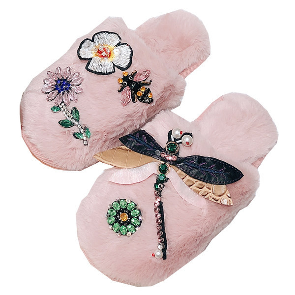 Ženske moderne kućne papuče s ukrasnim kamenčićima