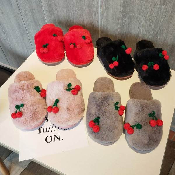 Домашни пухени чехли с 3D череши