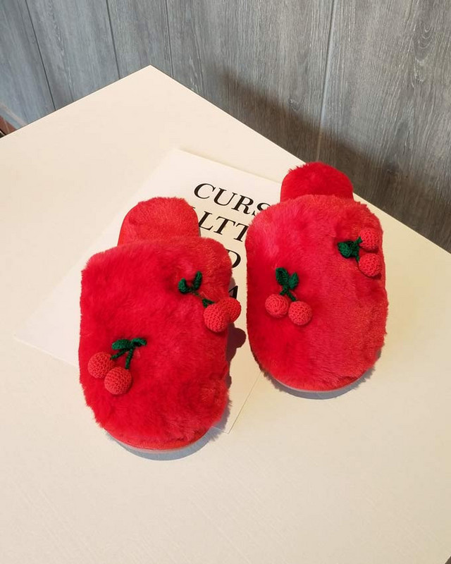 Домашни пухени чехли с 3D череши