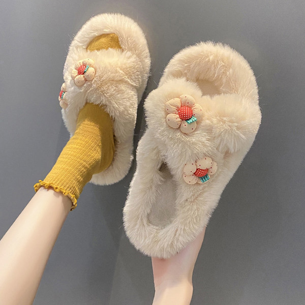 Дамски актуални меки пантофи с декоративни цветя