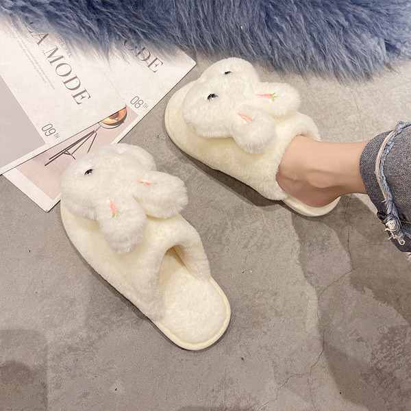 Домашни  пухени чехли с 3D елемент