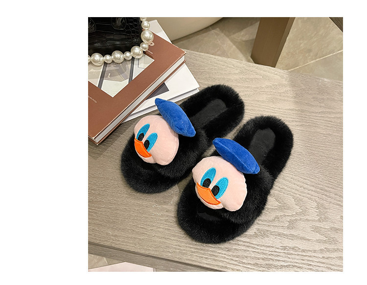 Модерни дамски пухени пантофи с 3D елемент