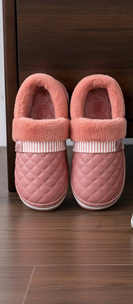 Papuci de casă pentru femei cu căptușeală din puf