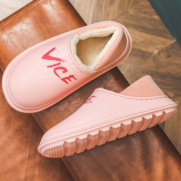 Дамски пантофи еко кожа с надпис и топла подплата 