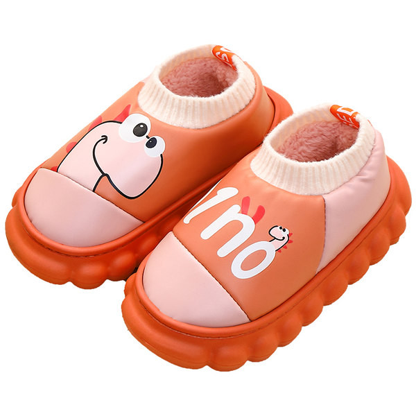 Актуални домашни пантофи за мъже и жени с апликация