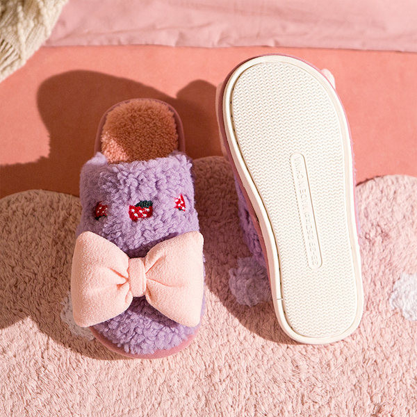 Дамски домашни пантофи с панделка и бродерия