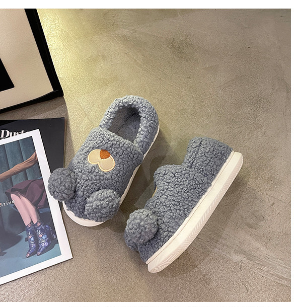 Домашни пантофи с бродерия и 3D елементи