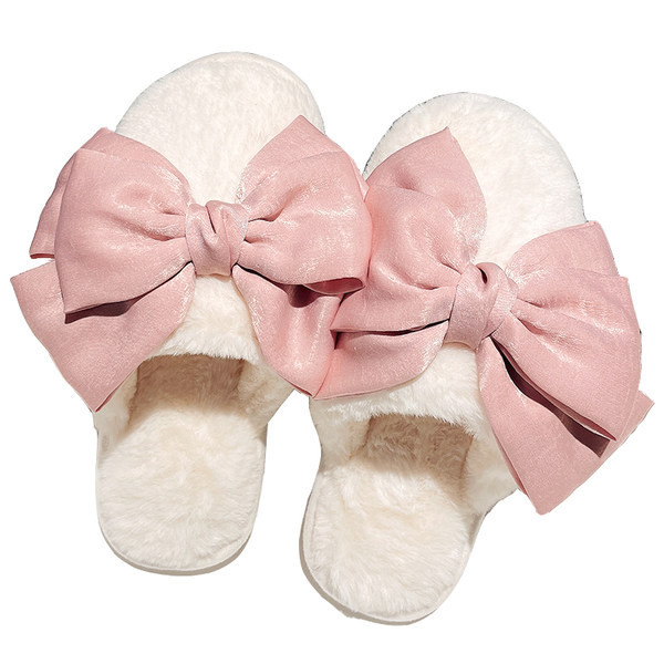 Papuci de casă din puf cu panglică