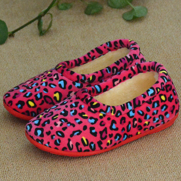 Papuci dama - mai multe modele