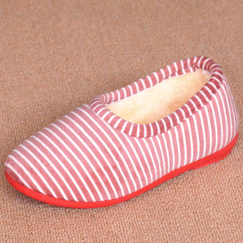 Papuci dama - mai multe modele