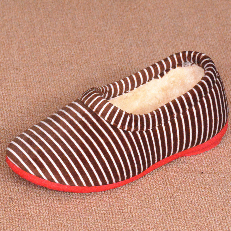 Papuci dama - mai multe modele