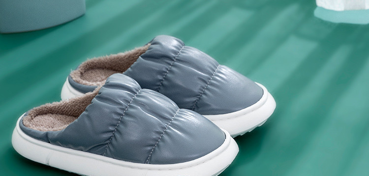 Papuci de casa cu captuseala din puf in mai multe culori