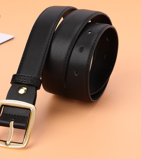 Кожен дамски колан с метална катарама