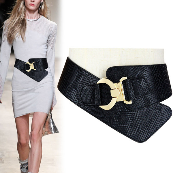 Modernus plataus diržo asimetrinis modelis