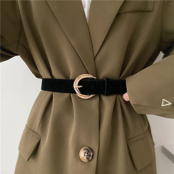 Curea de dama din piele model nou cu catarama