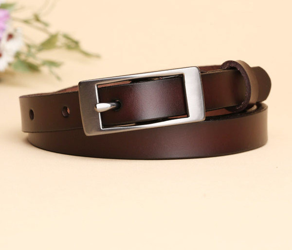 Дамски колан от изкуствена кожа с  метална катарама