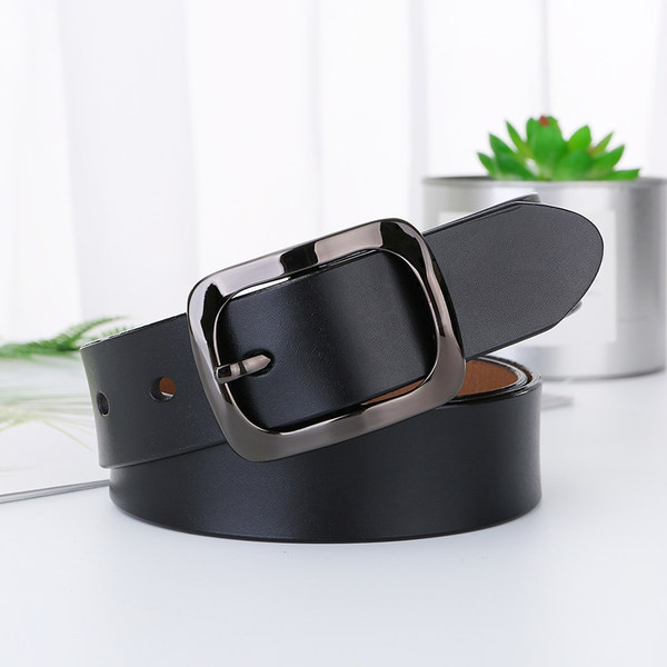 Cureaua lata zilnica cu catarama metalica