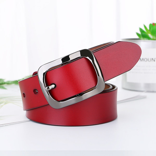 Cureaua lata zilnica cu catarama metalica