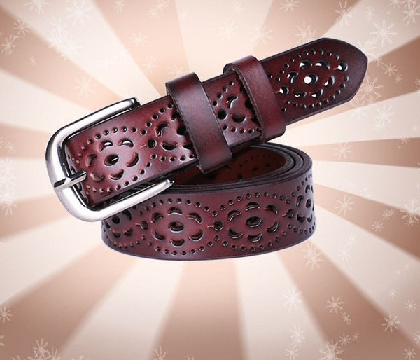 Cureaua de dama moderna din piele ecologica perforata