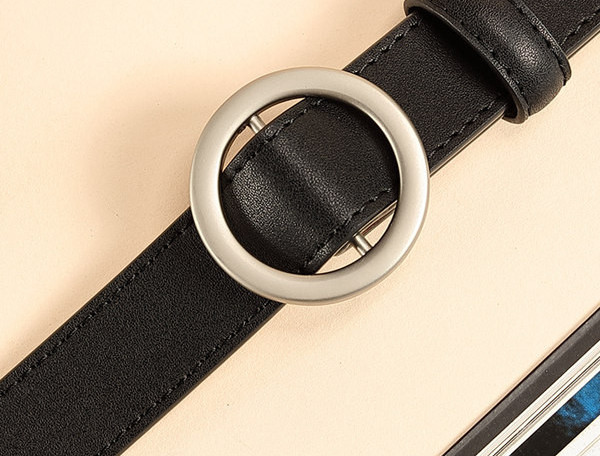 Curea de dama din piele cu catarama metalica rotunda