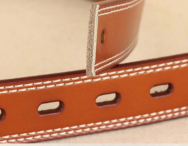 Alkalmi műbőr öv kontrasztos varrással