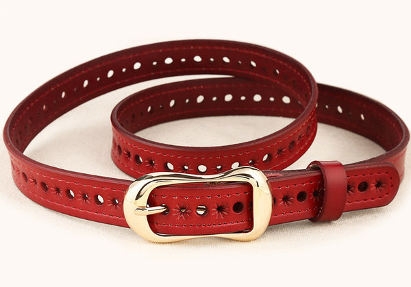 Vékony mindennapi öv perforált eco bőrből