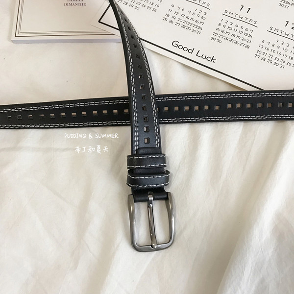 Modern női bőr öv fekete színben