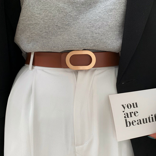 Modern női műbőr öv ovális csattal