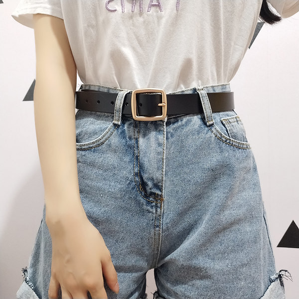 Női bőr öv csattal