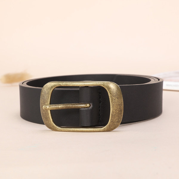 Fekete színű női bőr öv csattal