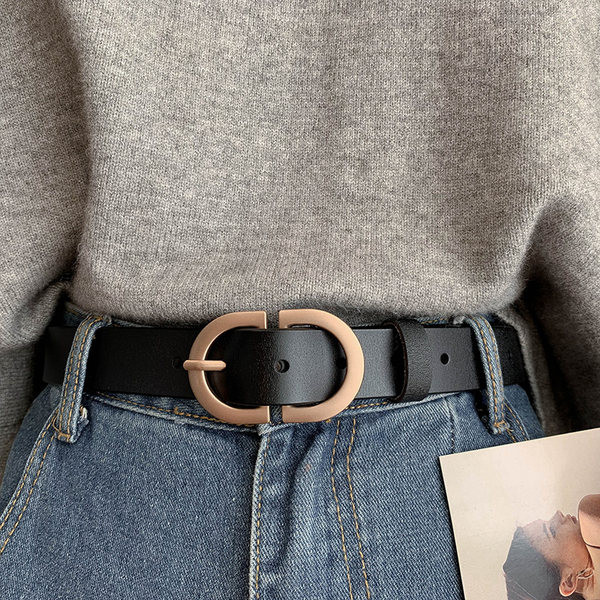 Női bőr öv fém elemmel