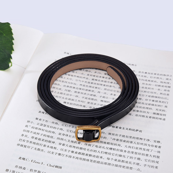 Vékony, modern női bőr öv