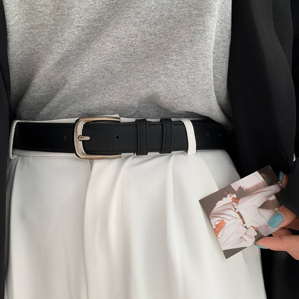 Tiszta műbőr öv új modellje nőknek