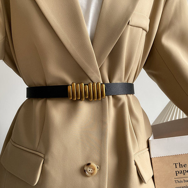 Női bőr öv fém csattal