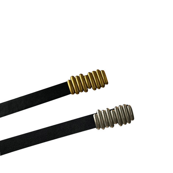 Női bőr öv fém csattal