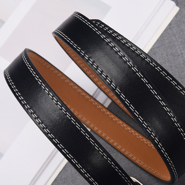 Fém csattal ellátott női öv - műbőr