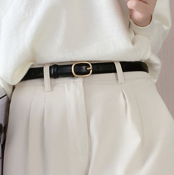 Női vékony bőr öv fém csattal