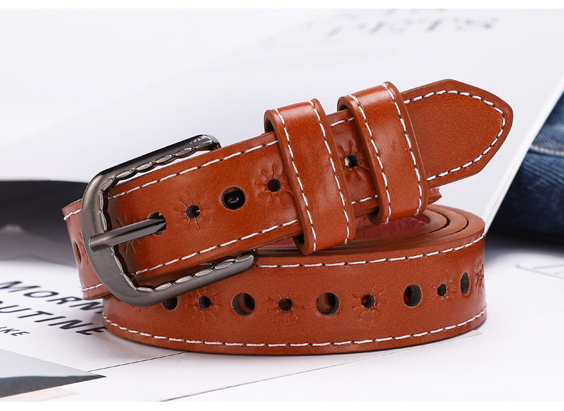 Női bőr öv hímzéssel - több színben