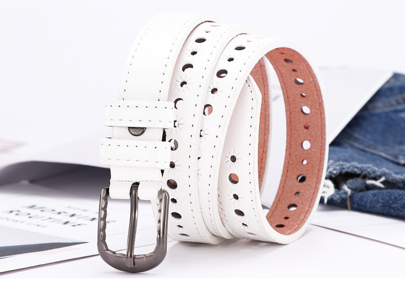 Női bőr öv hímzéssel - több színben