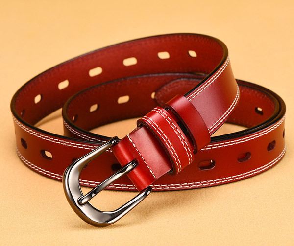 Perforált női öv fém csattal - többféle modell