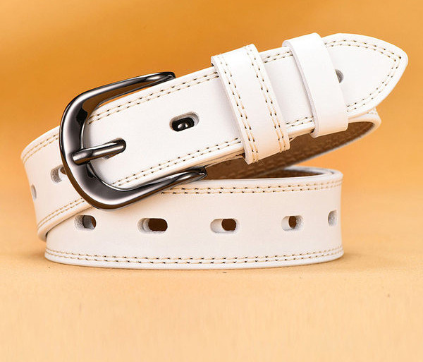 Perforált női öv fém csattal - többféle modell