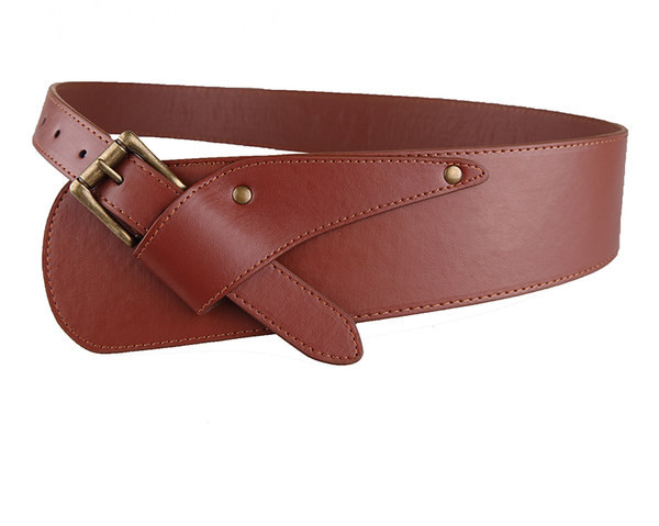 Széles női műbőr öv oldalsó rögzítéssel