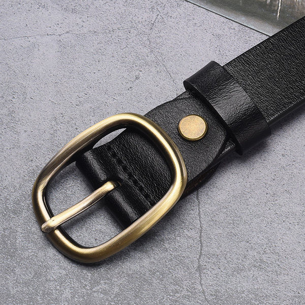 Sima modell bőr öv ovális csattal