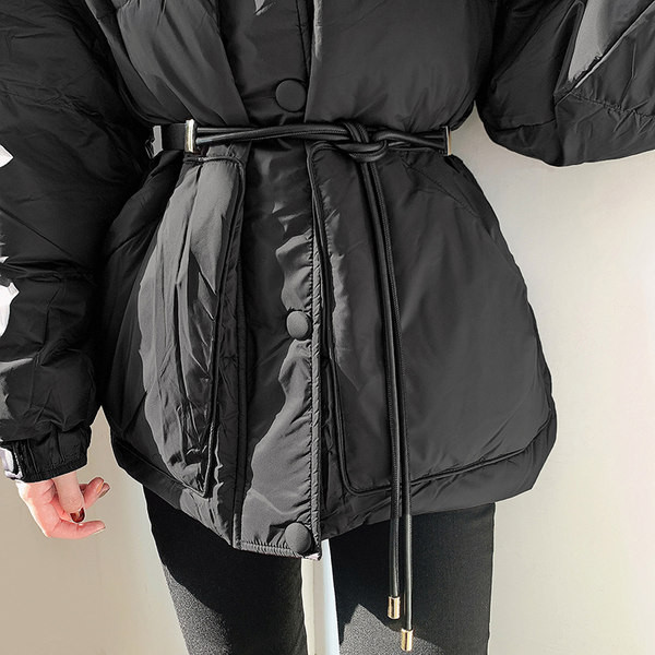 Női bőr öv a derékhoz - vékony